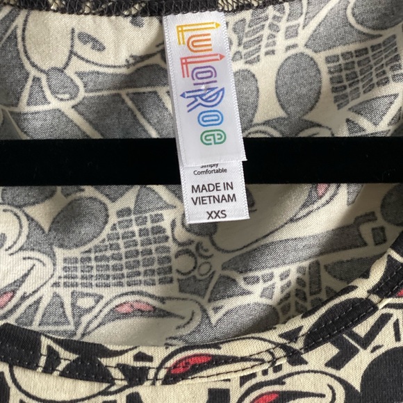 NWT Mickey Mouse Disney lularoe classic tee shirt - Picture 2 of 6